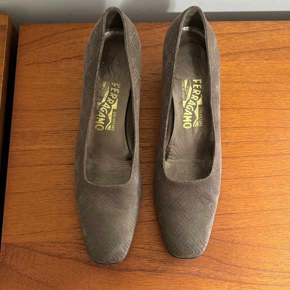 SALVATORE FERRAGAMO Suede Brown Leather Square Toe Pumps - Picture 2 of 9